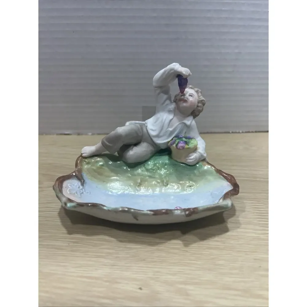 Vintage French Provincial Style Porcelain Child & Grapes Trinket Dish Read - Picture 2 of 15